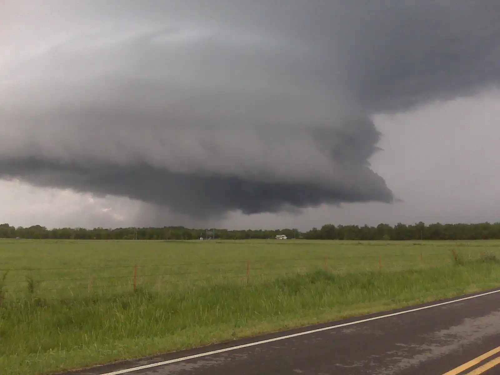 Wall cloud